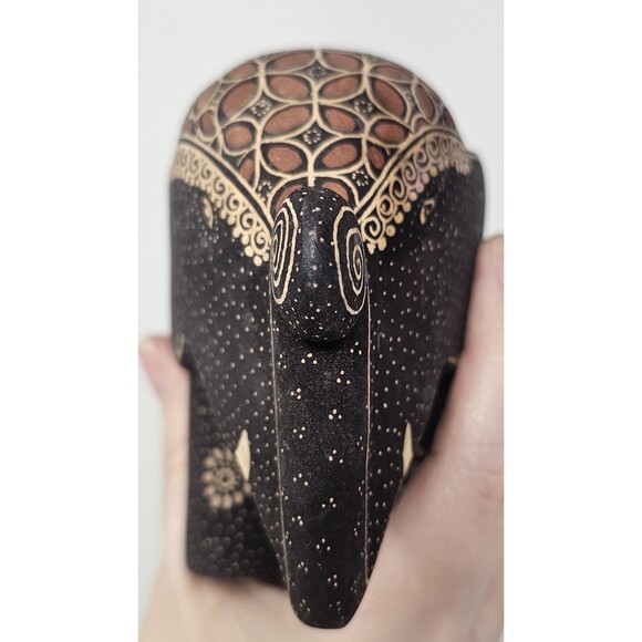 Javanese Batik Balsa Hand Painted Wood Elephant Trinket Box 7"x4" Indonesia - Picture 8 of 11